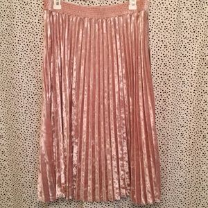 Pink velvet skirt